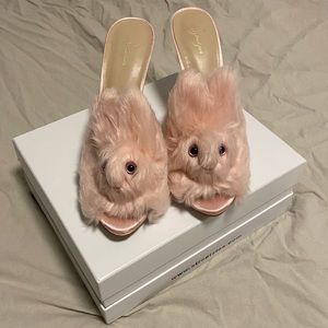Streetzies sold out heeled bunny slipper shoes size 9